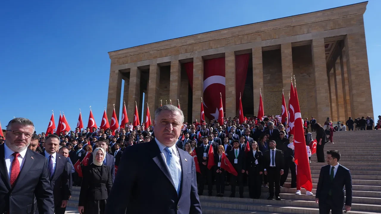 Siyasilerden 19 Mayıs mesajları: Türkiye