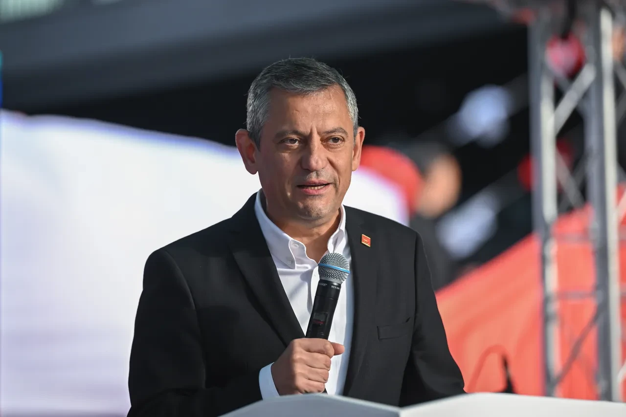 Siyasilerden 19 Mayıs mesajları: Türkiye'nin gücü gençliğidir