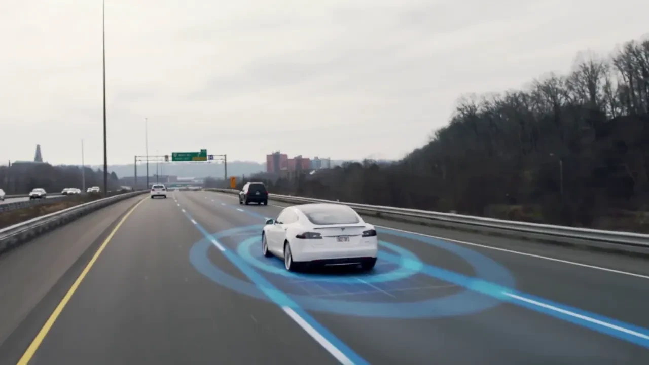 Tesla'nın tam otonom sürüş güncellemesi Türkiye’ye geliyor mu?