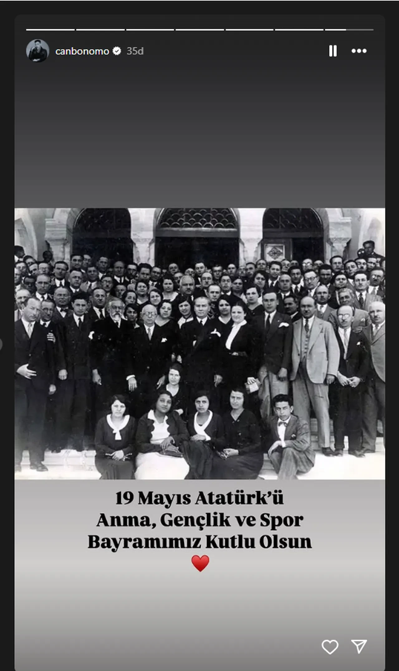 Ünlü isimlerden 19 Mayıs Atatürk'ü Anma, Gençlik ve Spor Bayramı paylaşımları 