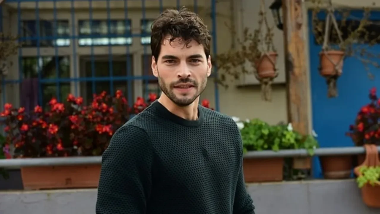Akın Akınözü yeni dizi Halef ile geri dönüyor
