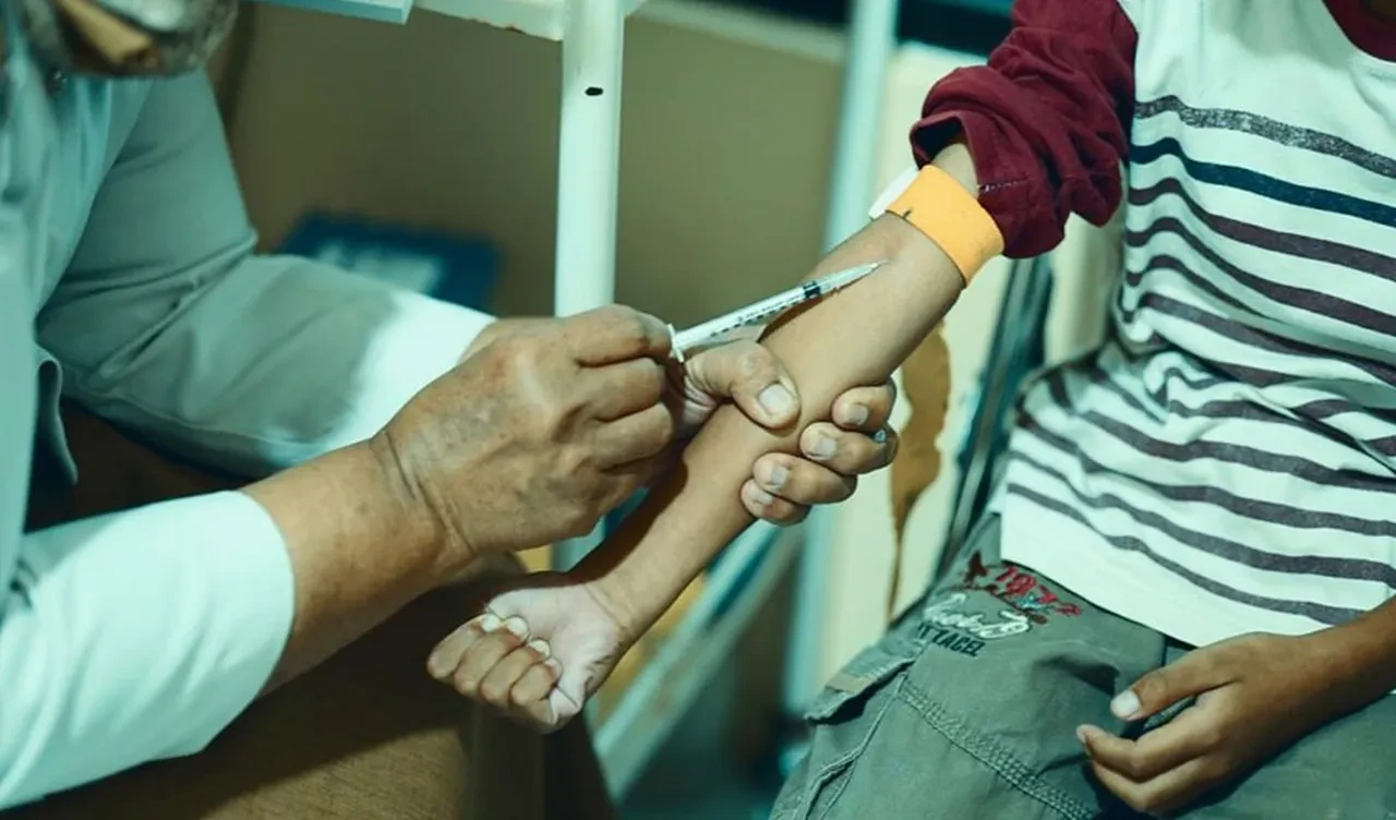 Hindistan'da okul yemeğinden ölü yılan çıktı! Çok sayıda çocuk hastalandı