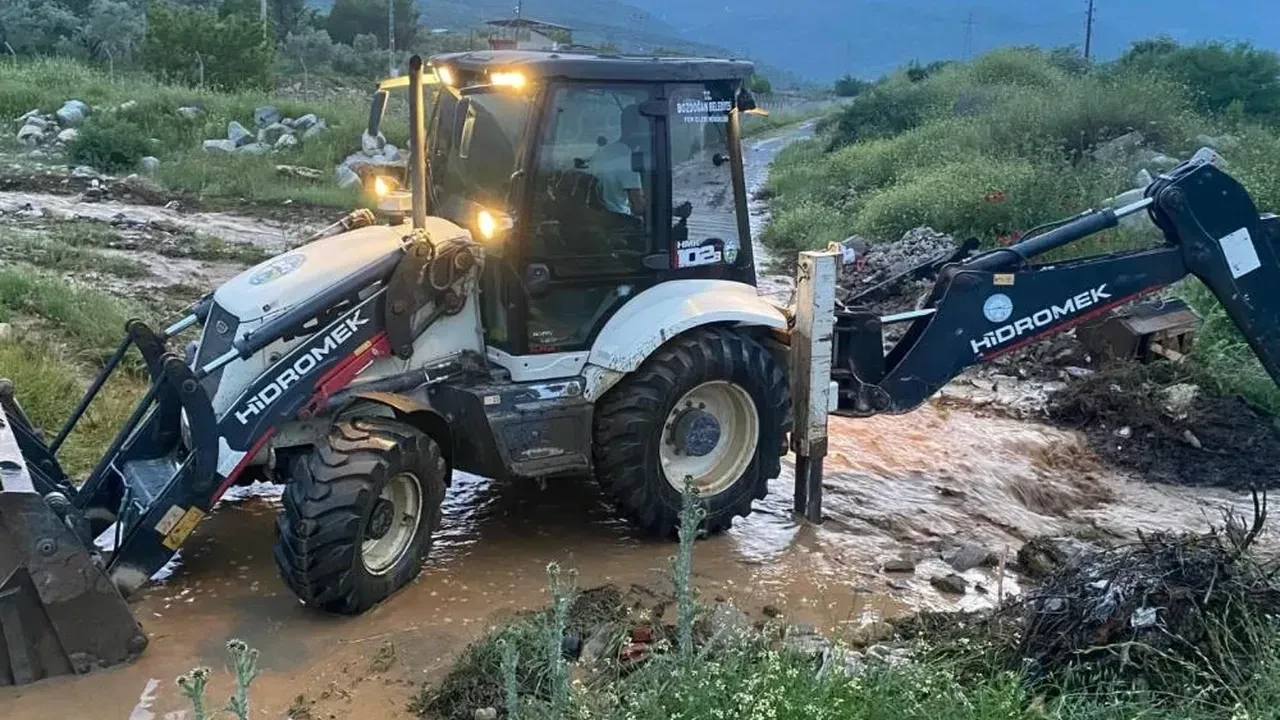 Şeytan Deresi'nde mahsur kalan vatandaşlar kurtarıldı