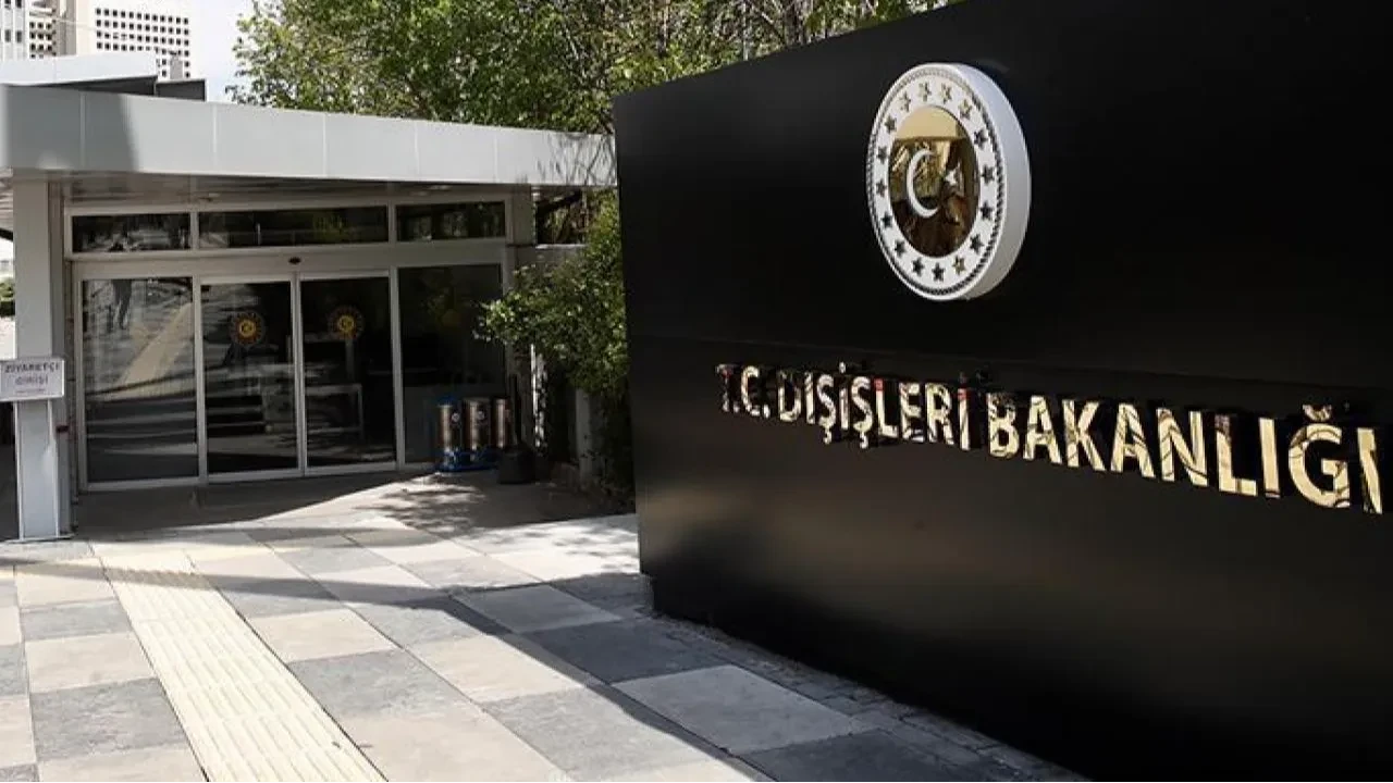 Son dakika | Türk vatandaşlarının bulunduğu gemiye saldırı! Dışişleri Bakanlığı'ndan açıklama