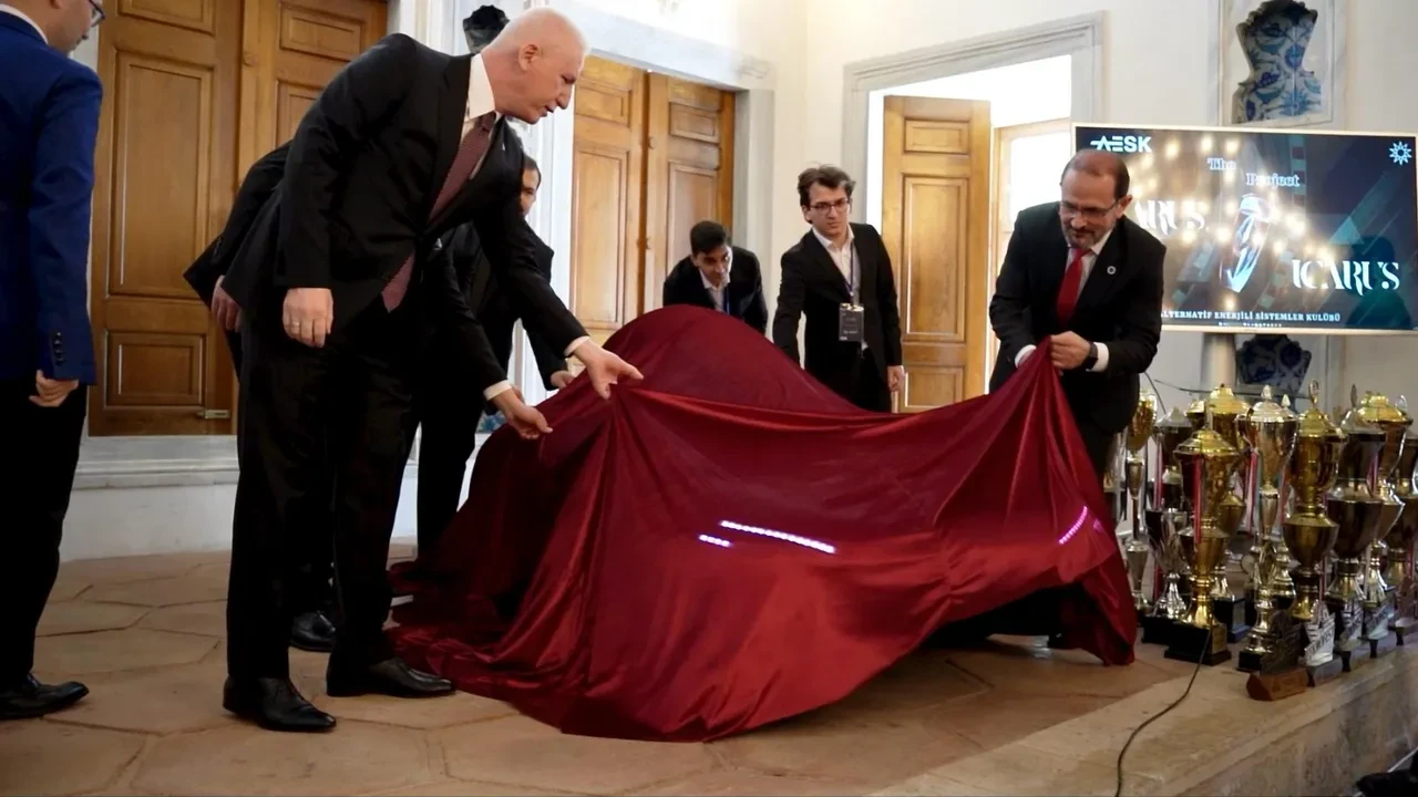 YTÜ’nün elektrikli yarış otomobili ICARUS Avrupa seferine çıktı