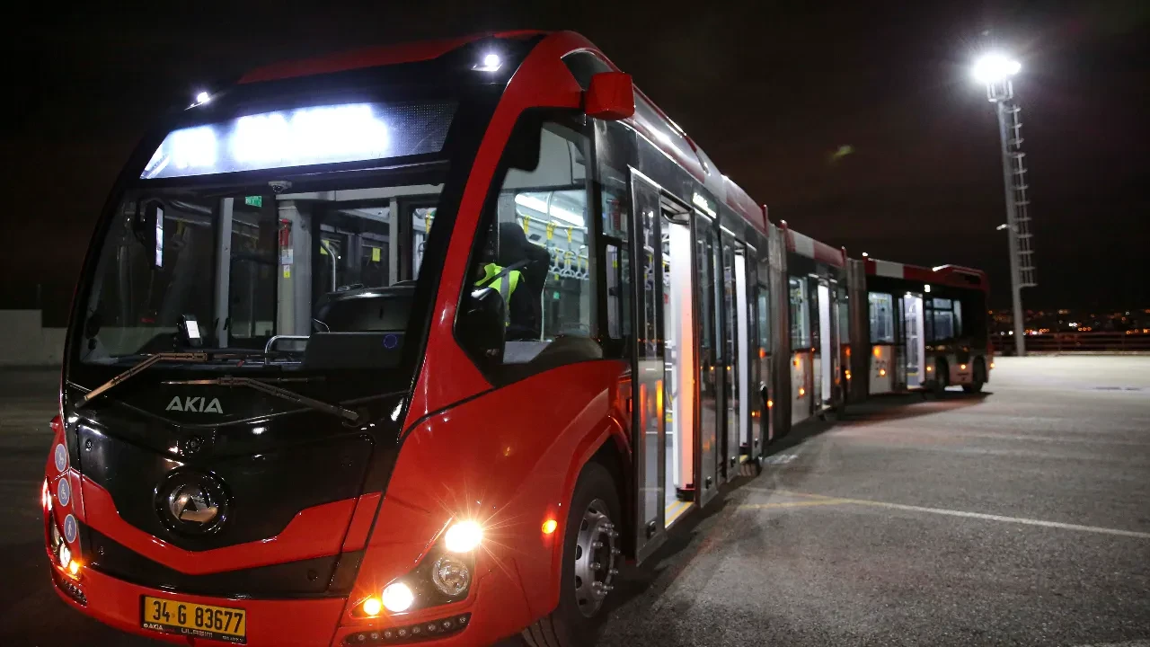 Ankara'da beklenen oldu: Metrobüs durakları ve güzergahı