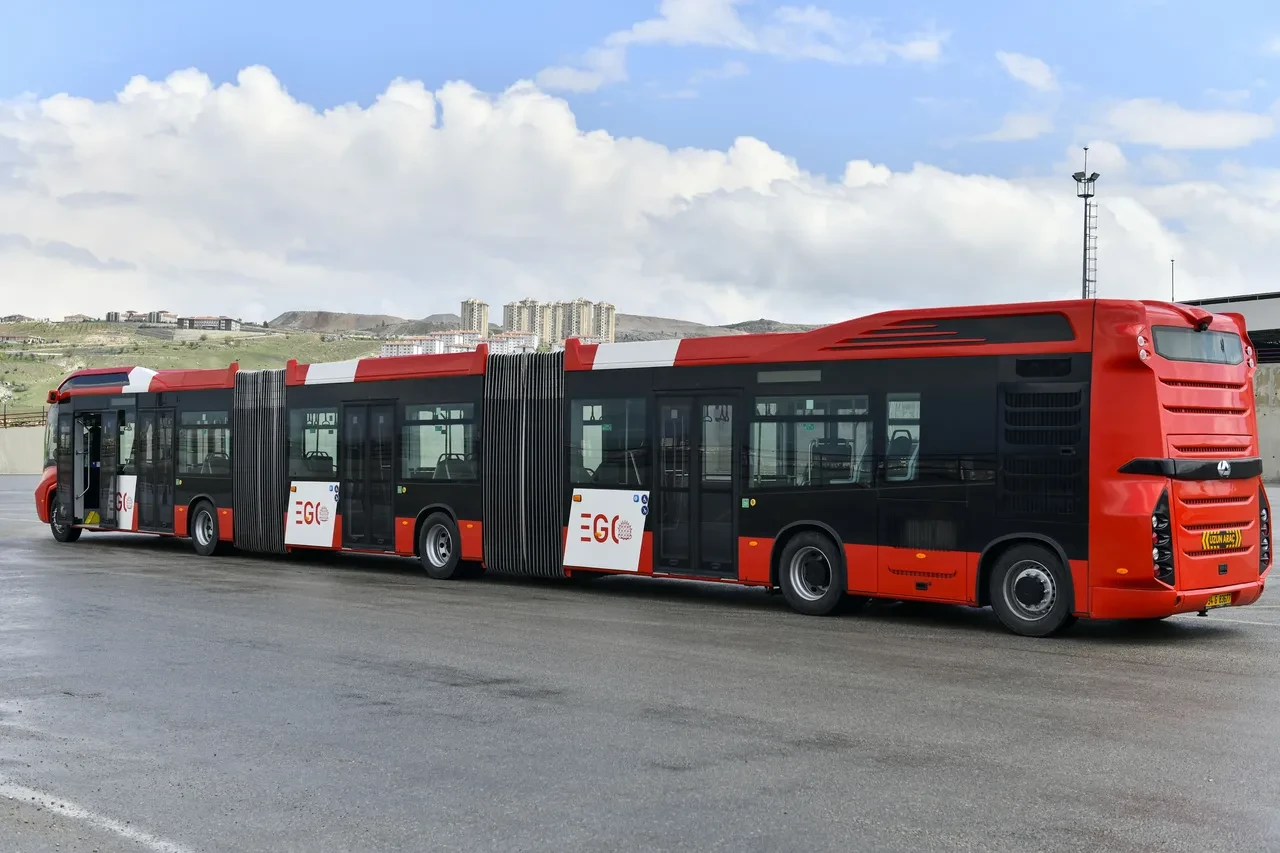 Başkente metrobüs müjdesi! Fotoğrafları ortaya çıktı 