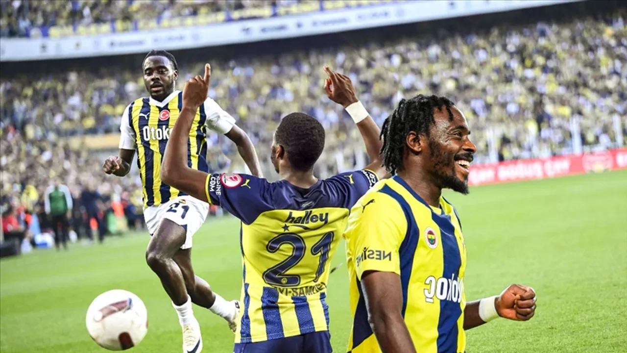 Fenerbahçe’de sözleşmesi biten oyuncular! 7 futbolcu sezon sonu ayrılabilir