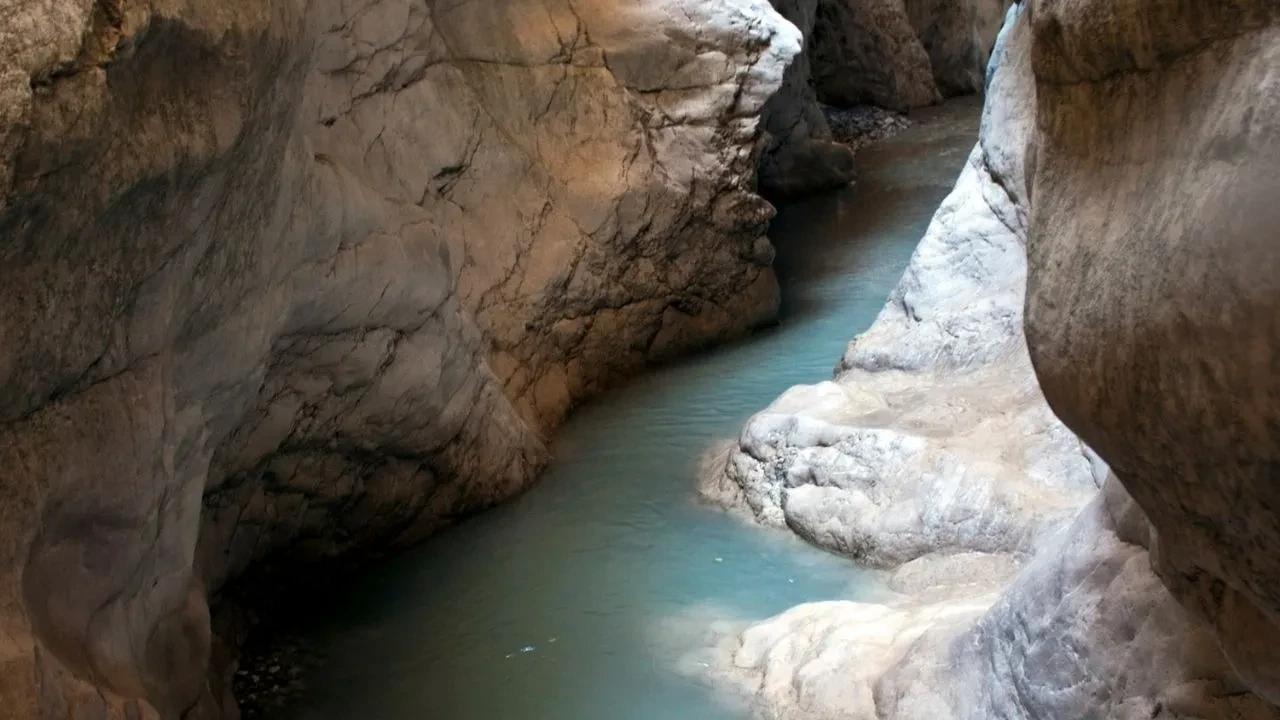 Gizli kalmış yer: Görenler Türkiye'de olduğuna inanamıyor, her yıl ziyaretçi akınına uğruyor