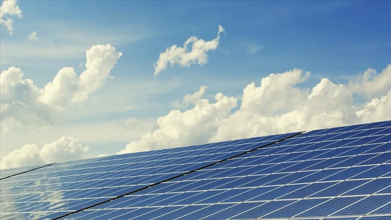 Güneşten elektrik üretiminde rekor kırdık!