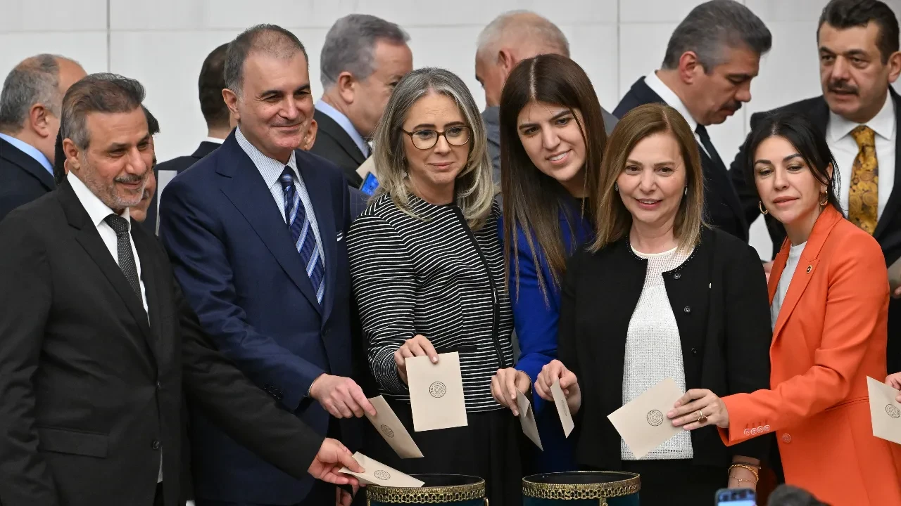 HSK seçiminde CHP gerilimi: Kurulu terk ettiler