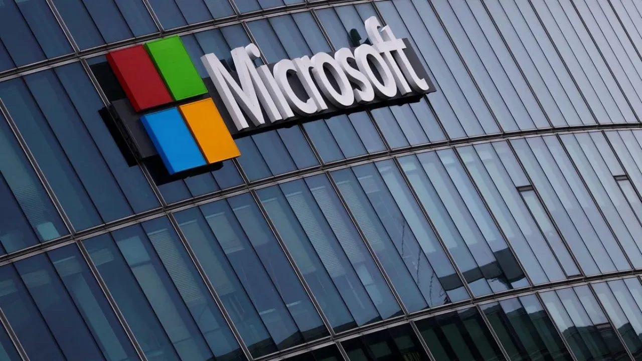 Microsoft sahnesinde Gazze protestosu: Mühendis Nadella