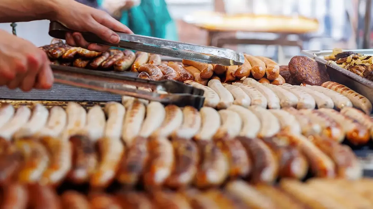 Sosis yemek zararlı mı? Uzmanlardan ölümcül hastalık uyarısı