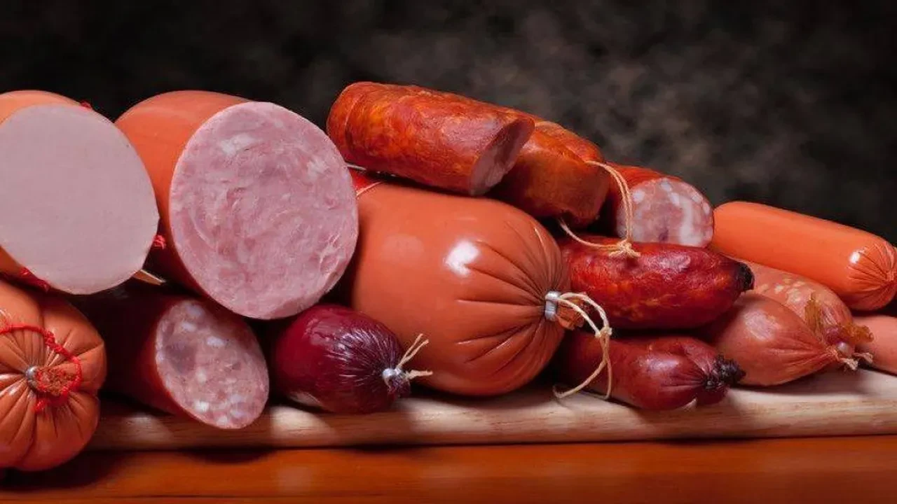 Sosis yemek zararlı mı? Uzmanlardan ölümcül hastalık uyarısı