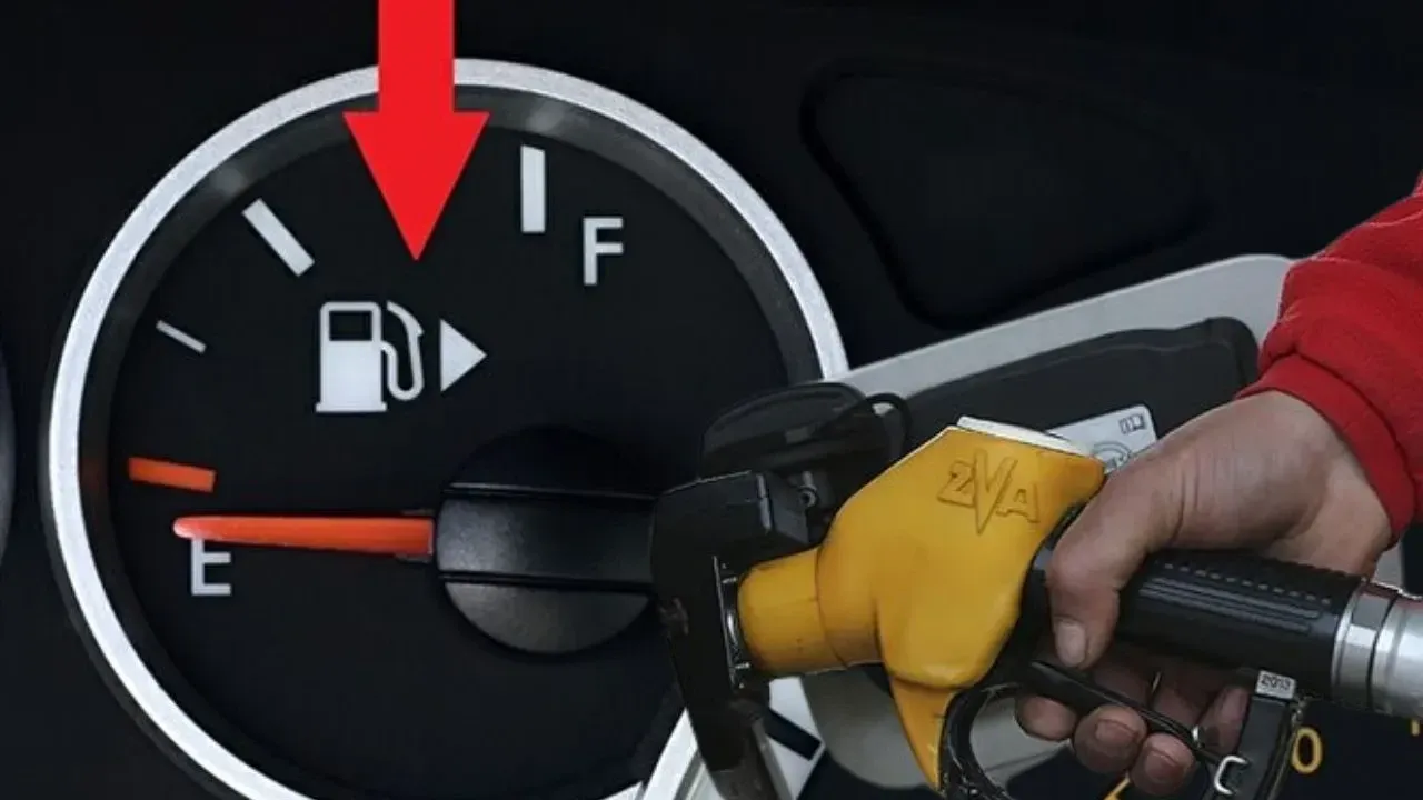 Yakıtınızın bu seviyenin altında düşmesini sakın beklemeyin motorunuz yanabilir! Motor ustası en çok yapılan hatayı açıkladı