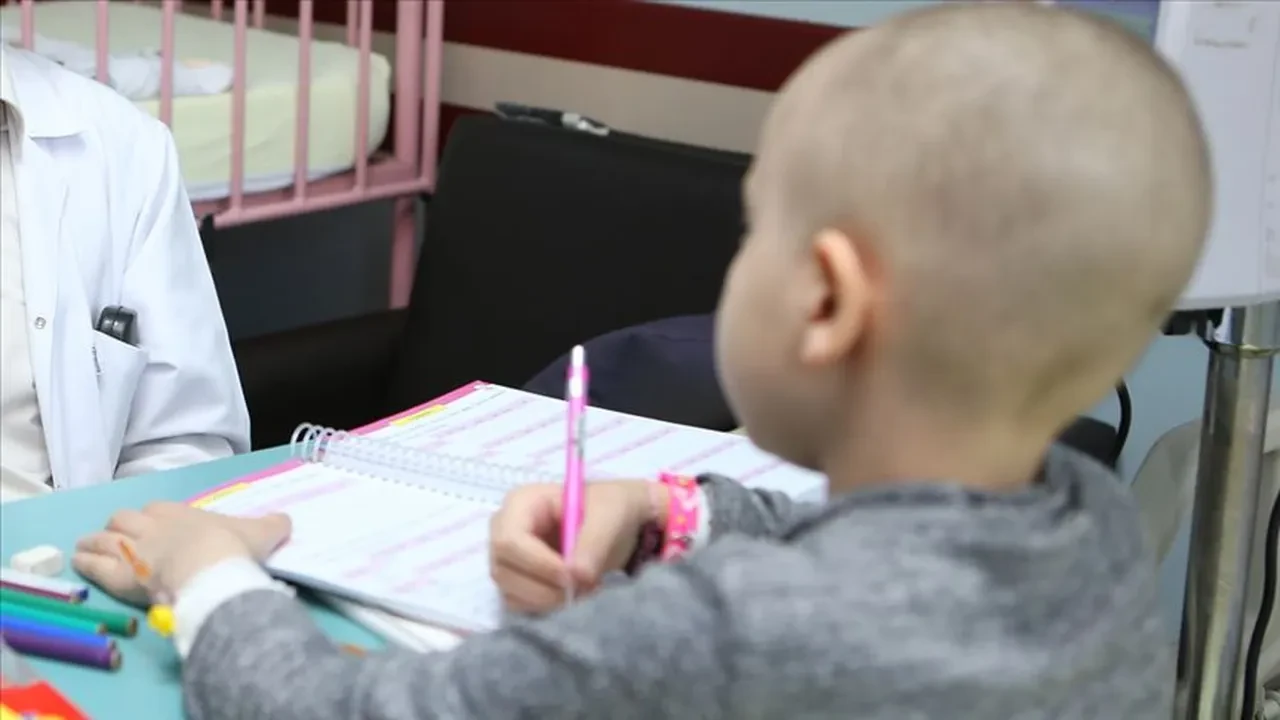 Yaz aylarında insanların elinden düşmüyor! Dünyanın en zararlı içeceğinin kanseri beslediği ortaya çıktı