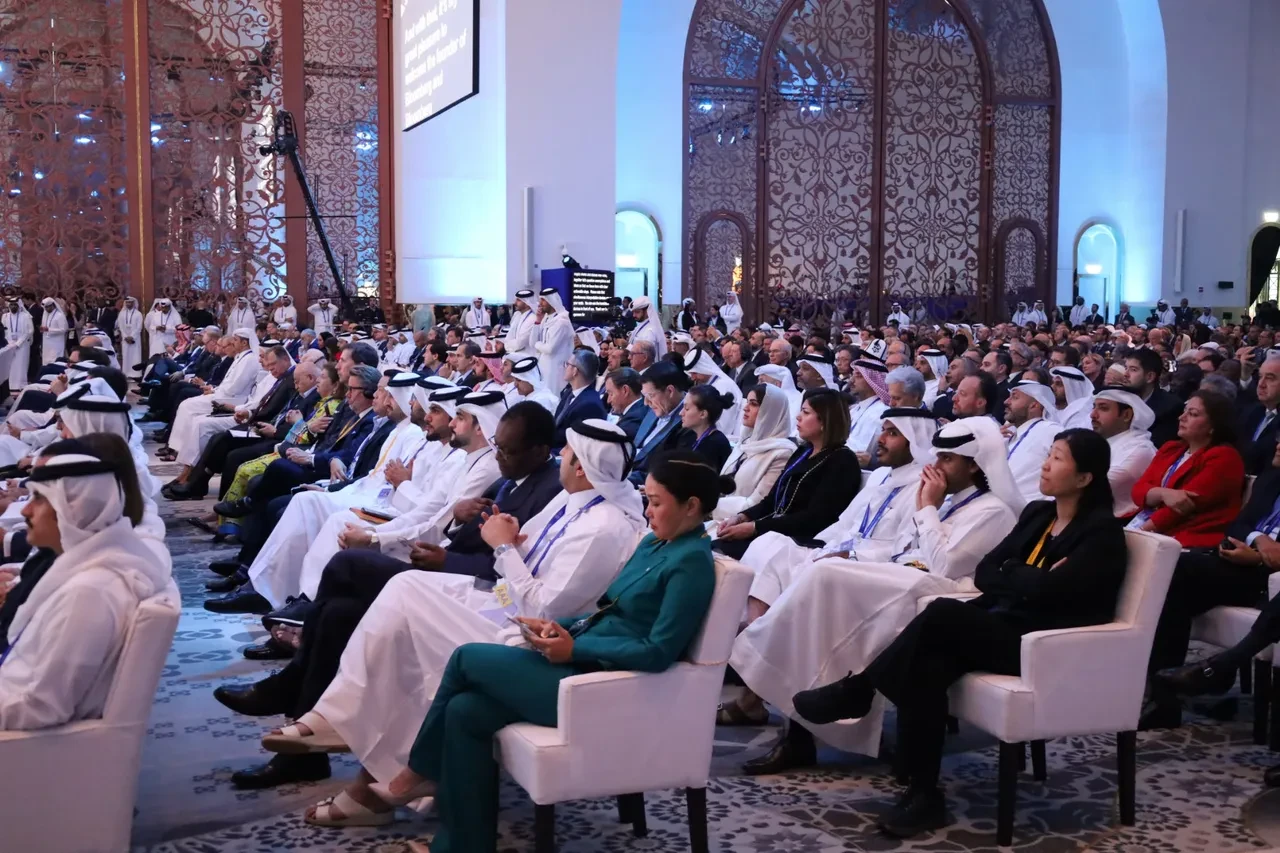 Bakan Şimşek, Doha'da Türkiye'deki yatırım fırsatlarına dikkat çekti