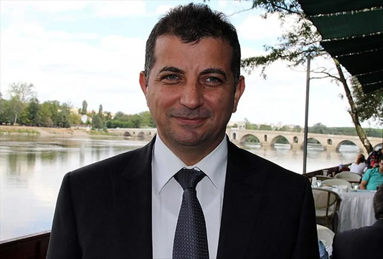 Borsa manipülasyonu soruşturmasında Ünsal Ban gözaltına alındı