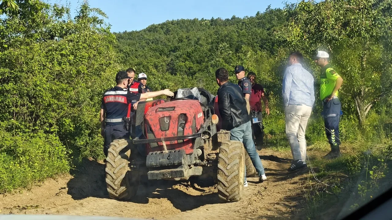 Bursa'da acı olay! 7 yaşındaki Nur, babasının kullandığı traktörün altında kaldı