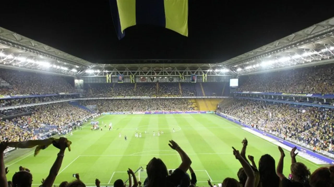 Fenerbahçe forvet transferi için düğmeye bastı! Dünyaca ünlü yıldız sarı lacivertli forma giyecek