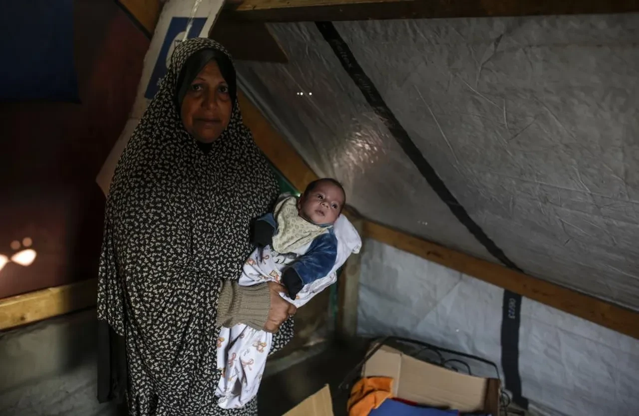 Gazze'ye giren yardım tırlarındaki malzemeler Filistinlilere dağıtılmıyor! İsrail'in kirli oyunu