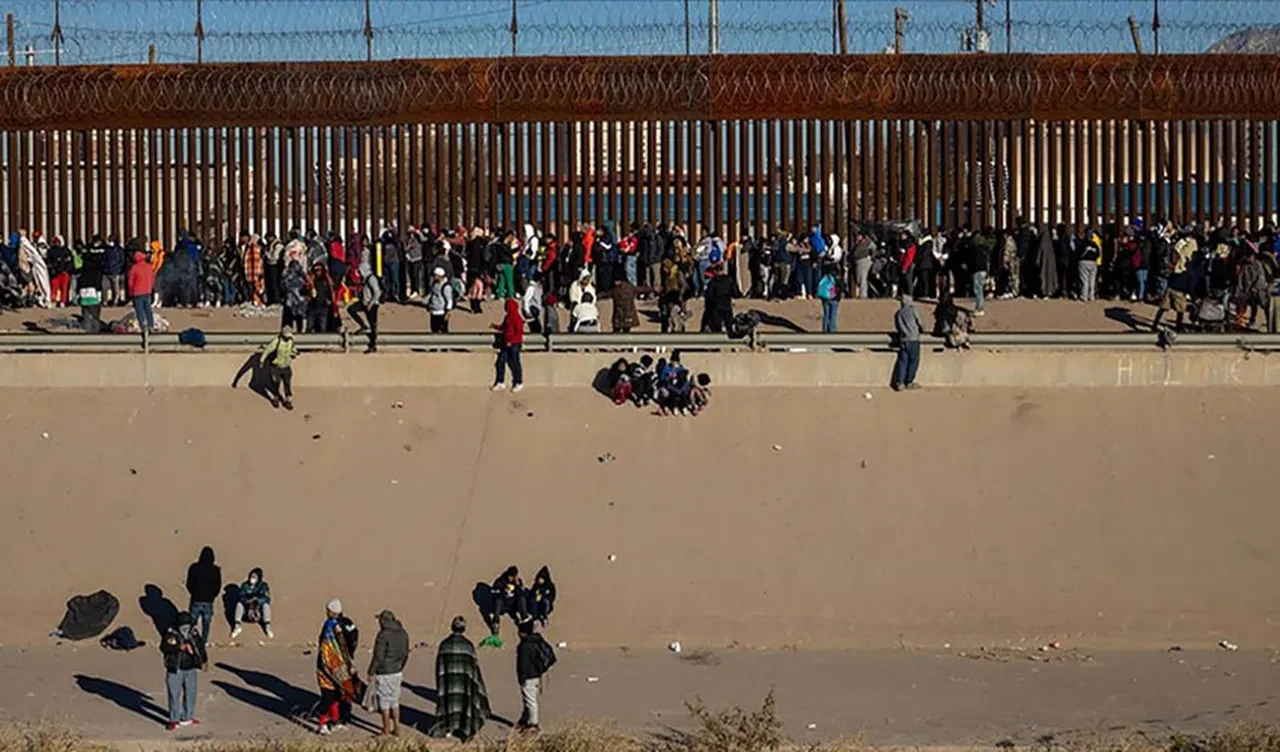 Gönüllü dönüş programı başladı! Trump ceplerine para bile koyacak
