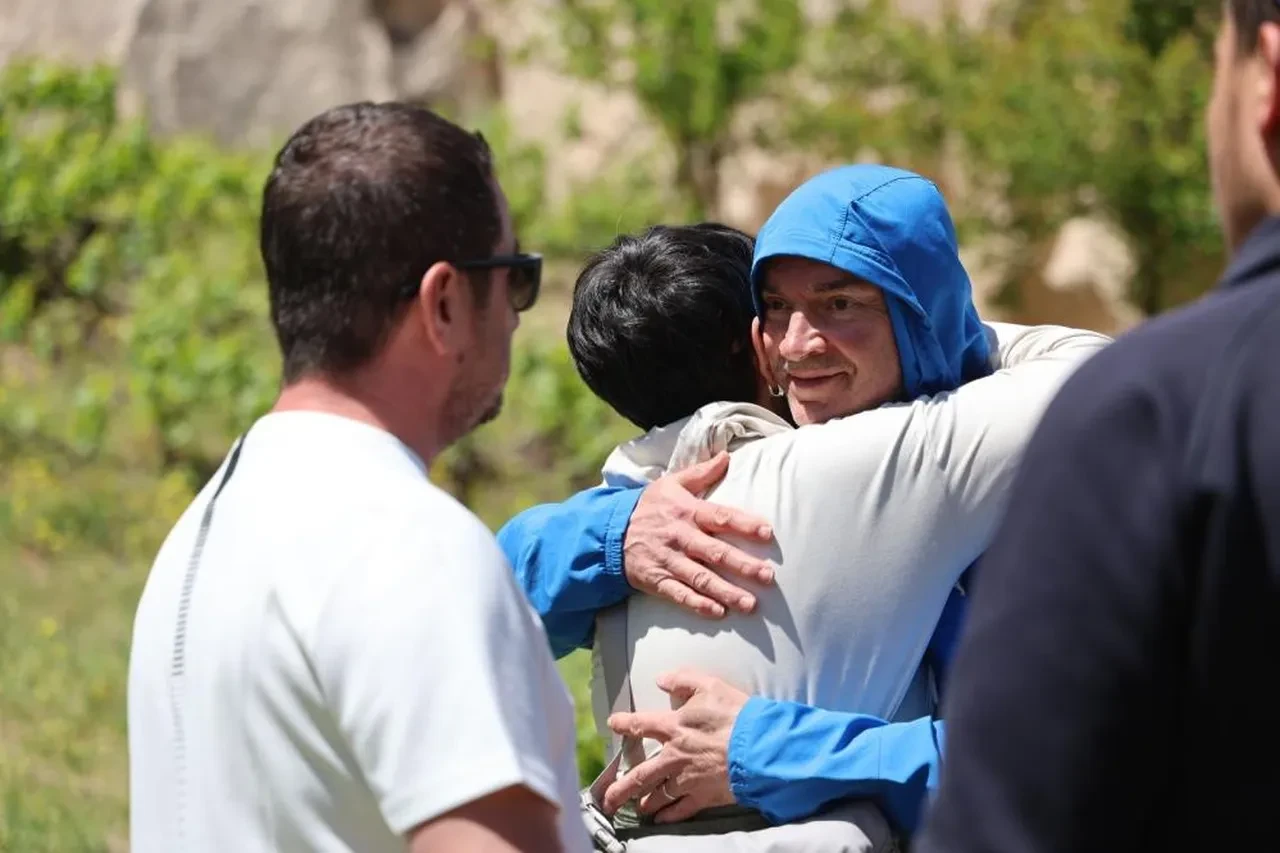 Kapadokya'da büyük panik! Sıcak hava balonu acil iniş yaptı