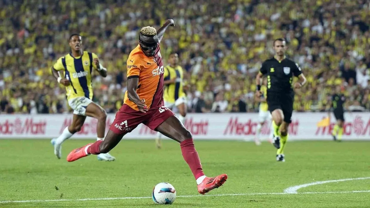 Victor Osimhen için dev teklif! Dursun Özbek açıkladı: Onlarla rekabet etmemiz zor