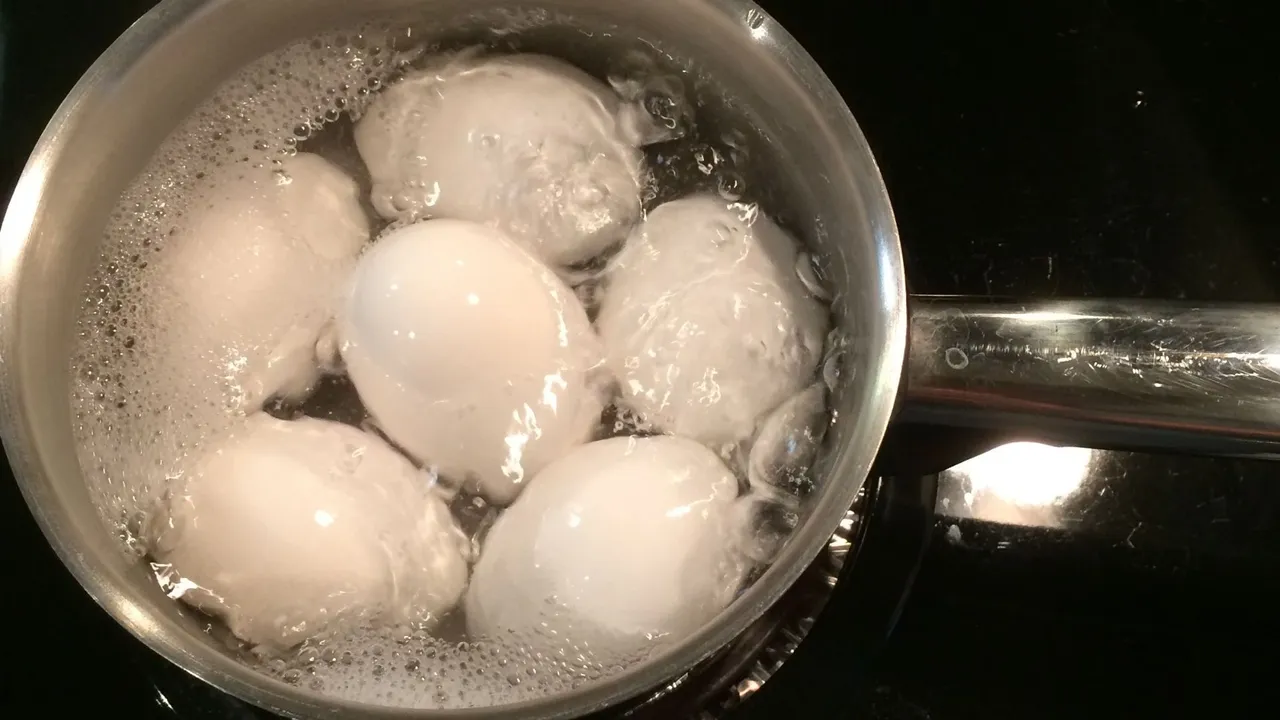 Yumurtanın suyunu kaynattıktan sonra sakın dökmeyin meğer altın değerindeymiş