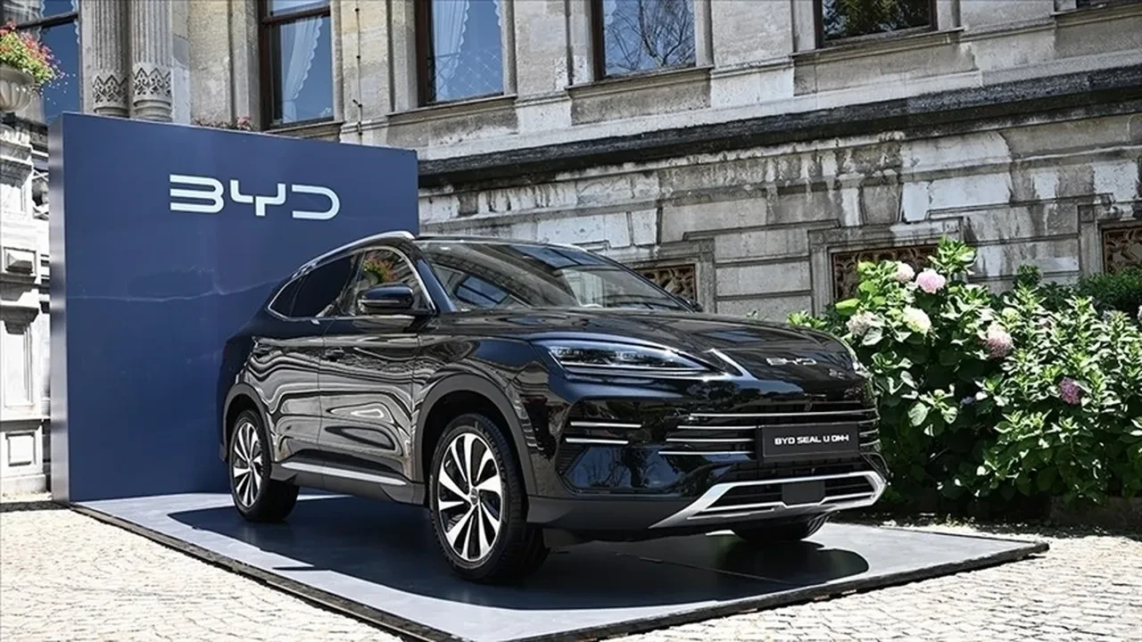 Çinli BYD, Tesla'yı bir kez daha geçti