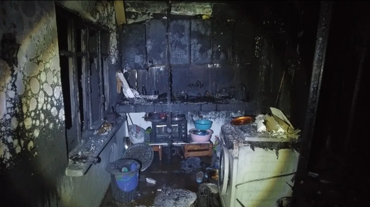 Edirne'de ev alev alev yandı: Böyle seferber oldular! 