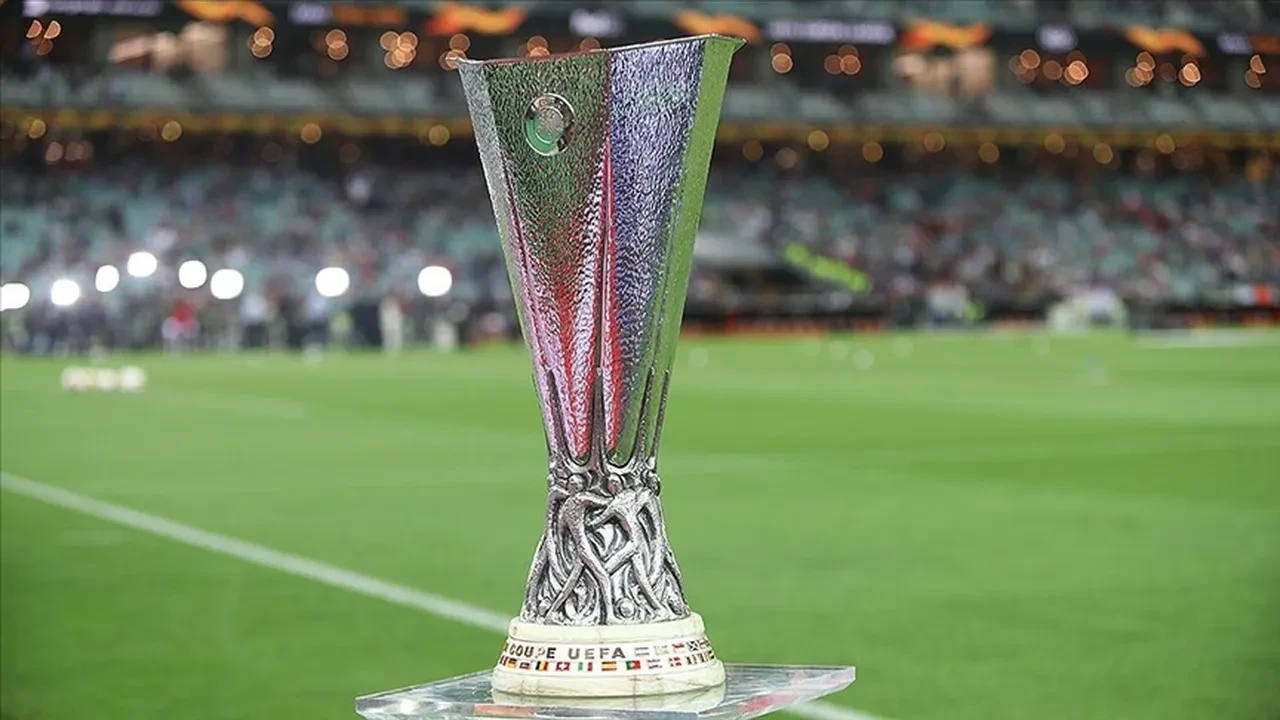 Futbolseverlere kötü haber: Önümüzdeki yıl iki dünya devini Avrupa'da izleyemeyecekler