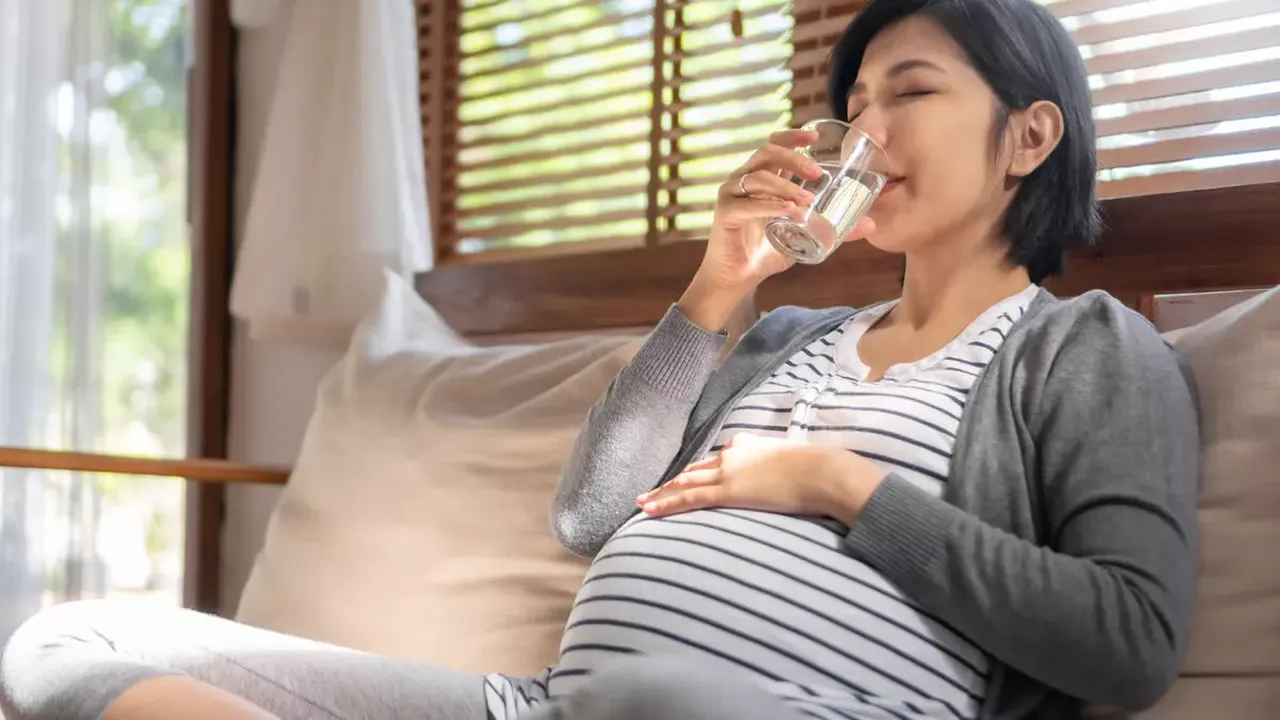 Hamileler soda içebilir mi, zararlı mı? Gebelikte soda nasıl tüketilir?