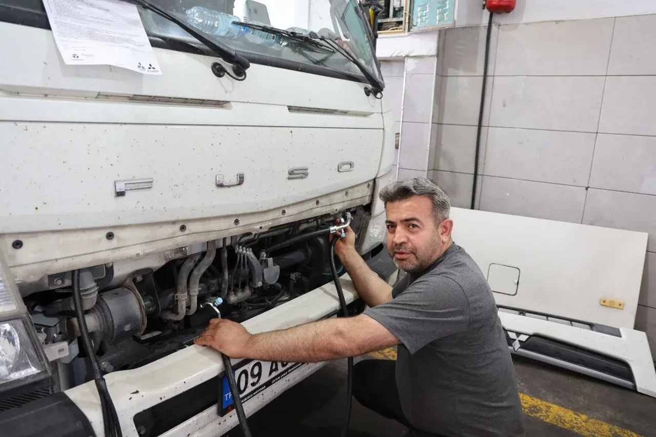 Havalar ısındı araç sahipleri soluğu oto sanayide aldı: 15 kişilik ekibe iş kapısı oldu!