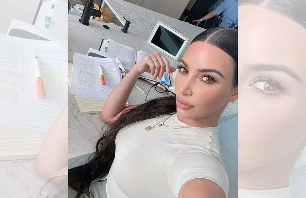 Kim Kardashian avukat olmaya hazırlanıyor! Mezuniyete katıldı, kep attı