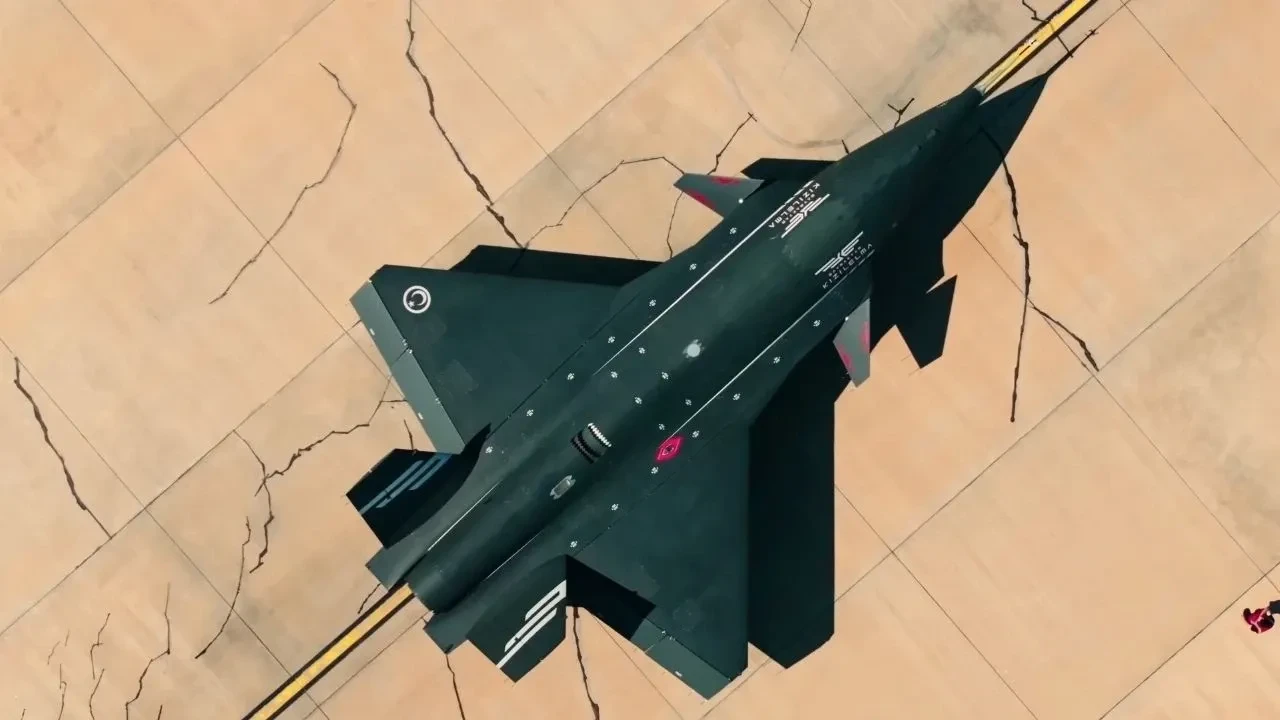 KIZILELMA göklerde! Yeni prototip, uçuş testini tamamladı