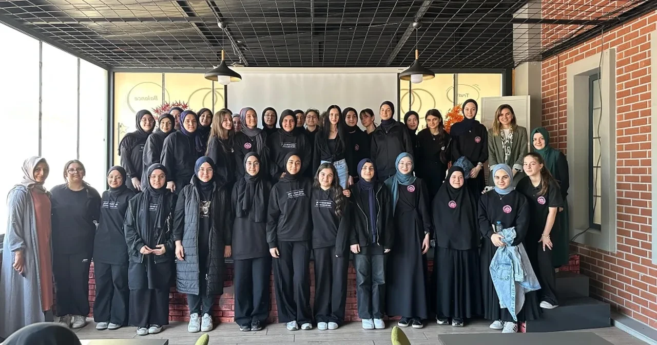 Kocaeli'deki bu kafede sadece İngilizce konuşuluyor