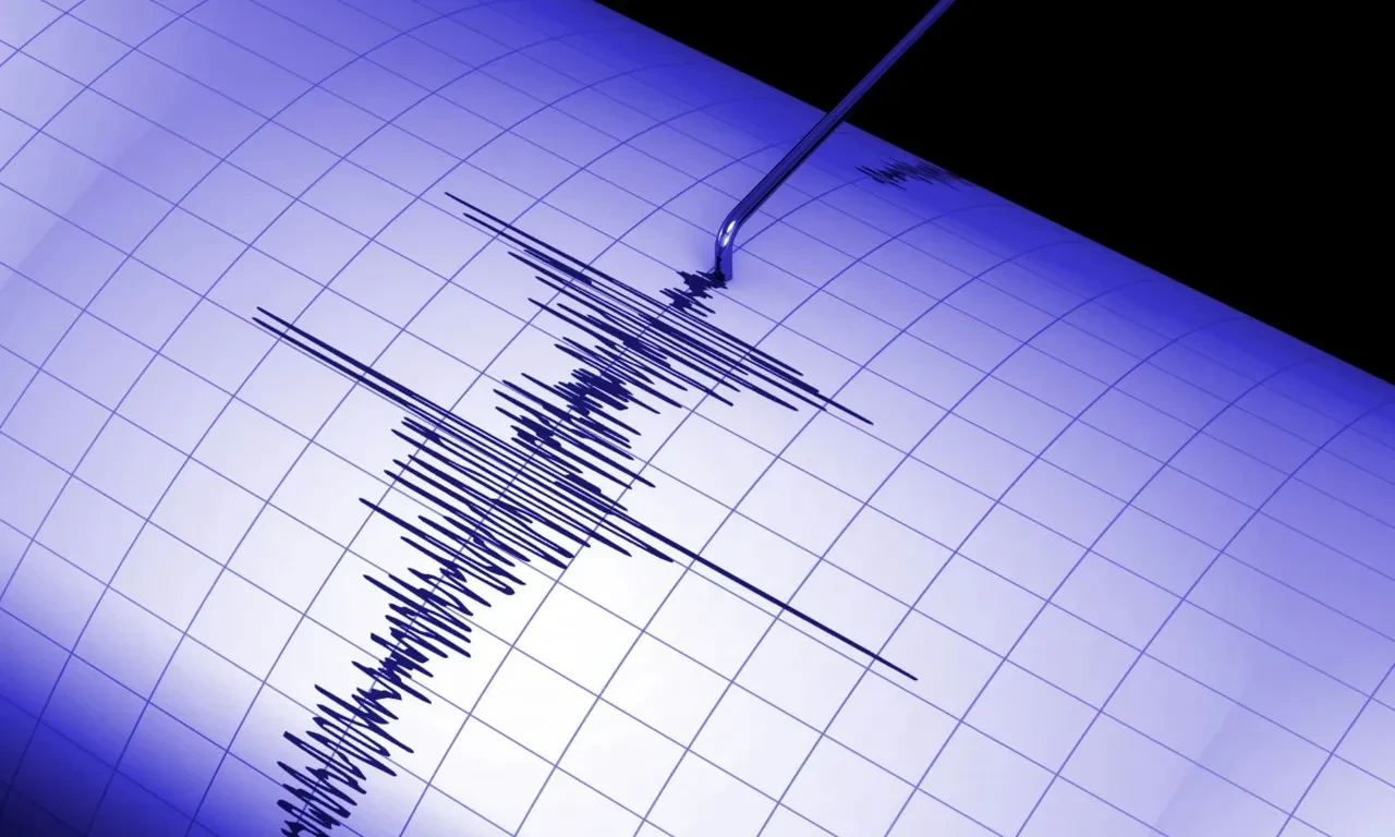 Kütahya deprem ile sallanmıştı! Artçılar sürüyor