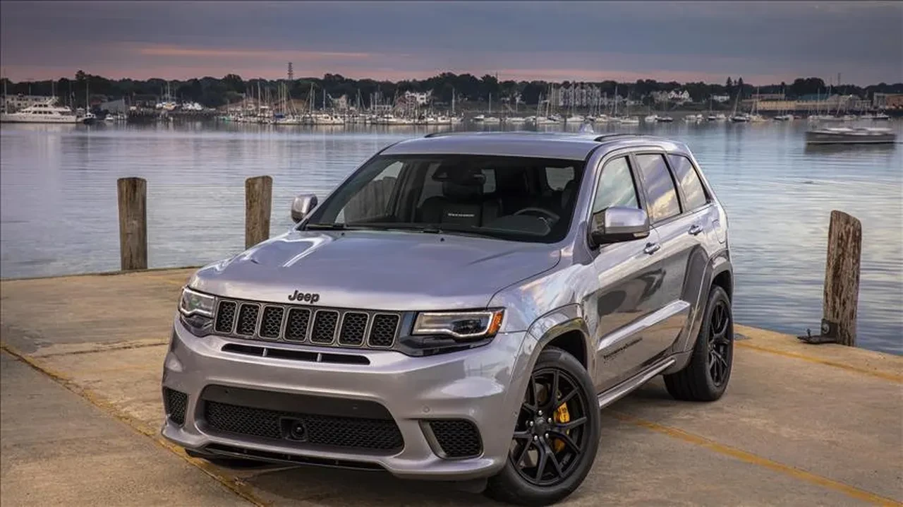 Sıfır araba alacak olanlar dikkat satarken üzülmeyin! İkinci elde en çok değer kaybeden 10 araba modeli