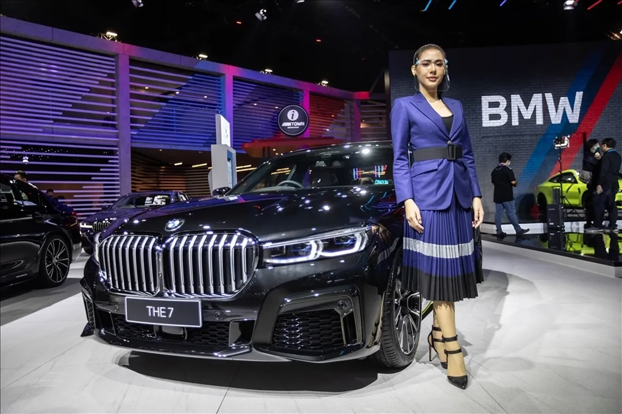 Sıfır araba alacak olanlar dikkat satarken üzülmeyin! İkinci elde en çok değer kaybeden 10 araba modeli