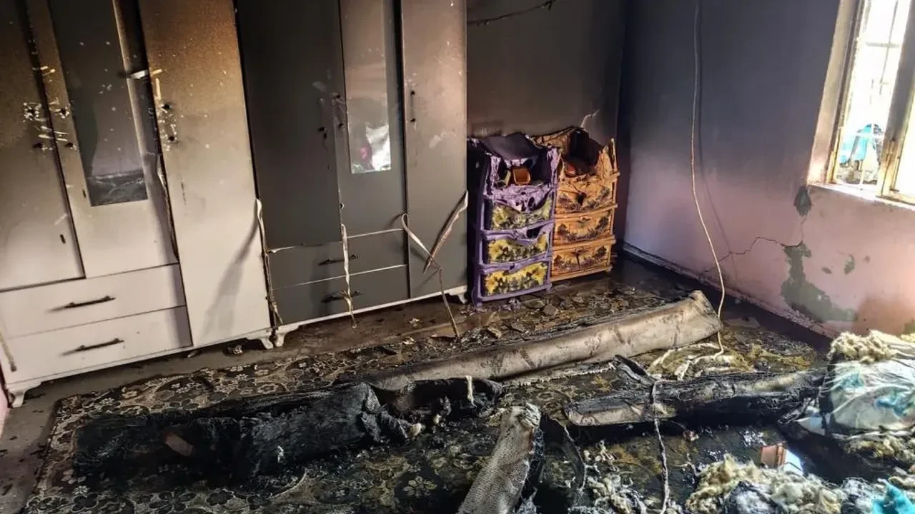 Siirt’te yanan ev küle döndü