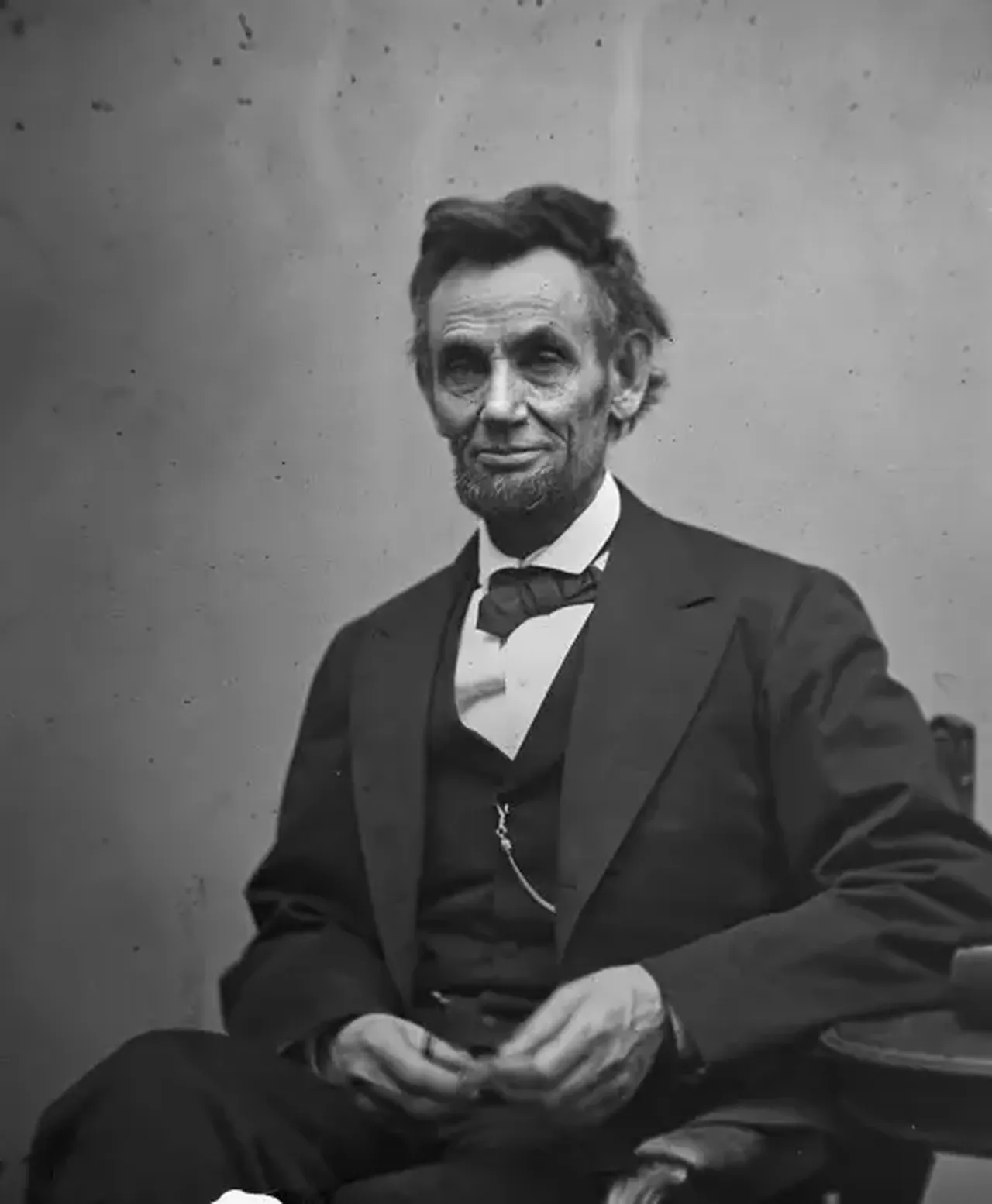 Abraham Lincoln'ün kanlı eldivenleri satışa çıkıyor! Fiyatı dudak uçuklattı