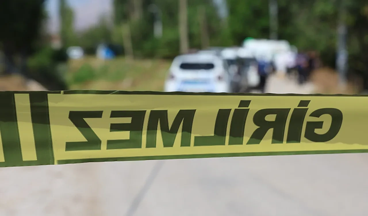 Adana'da korkunç cinayet! Temizlik görevlisi tartıştığı esnafı öldürdü