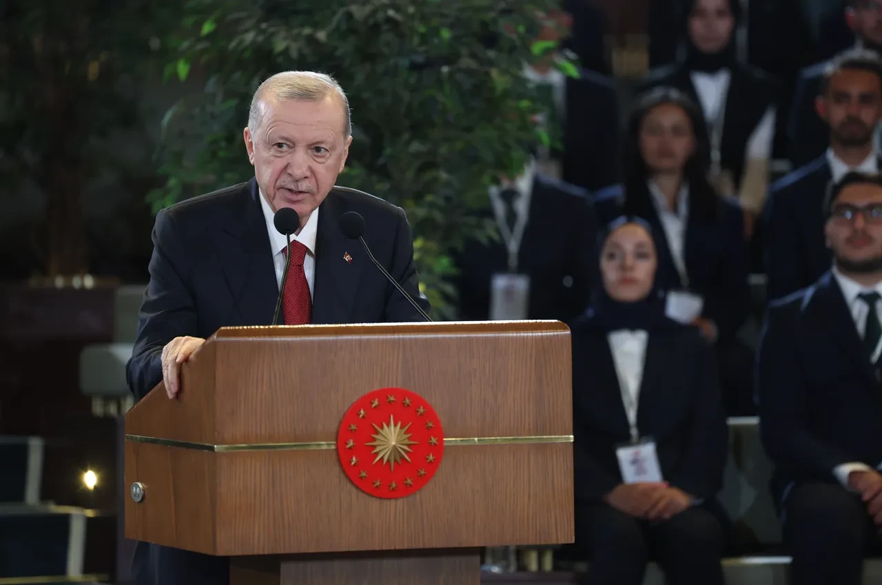 Cumhurbaşkanı Erdoğan'dan LGBT ile mücadele mesajı: Sapkınlık faşizme dönüştü!