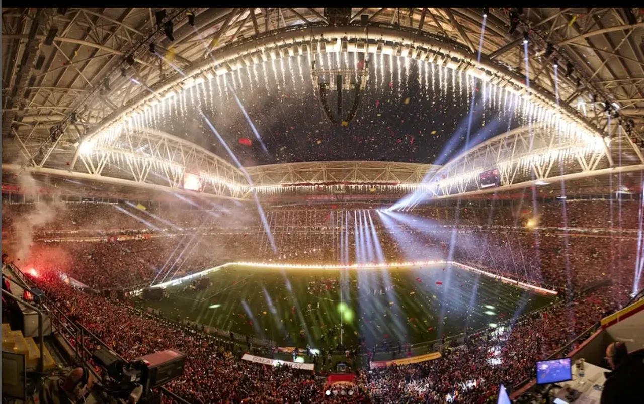 Dua Lipa Yenikapı'ya gelmek için servet istedi