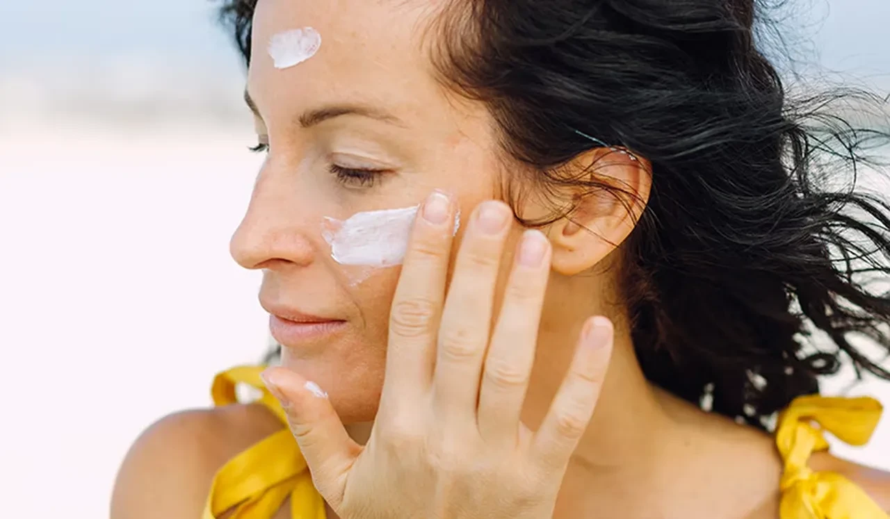 Favori güneş kremi markanız da listede olabilir! Bilim insanları 'Yüzde 75’i etkisiz' dedi