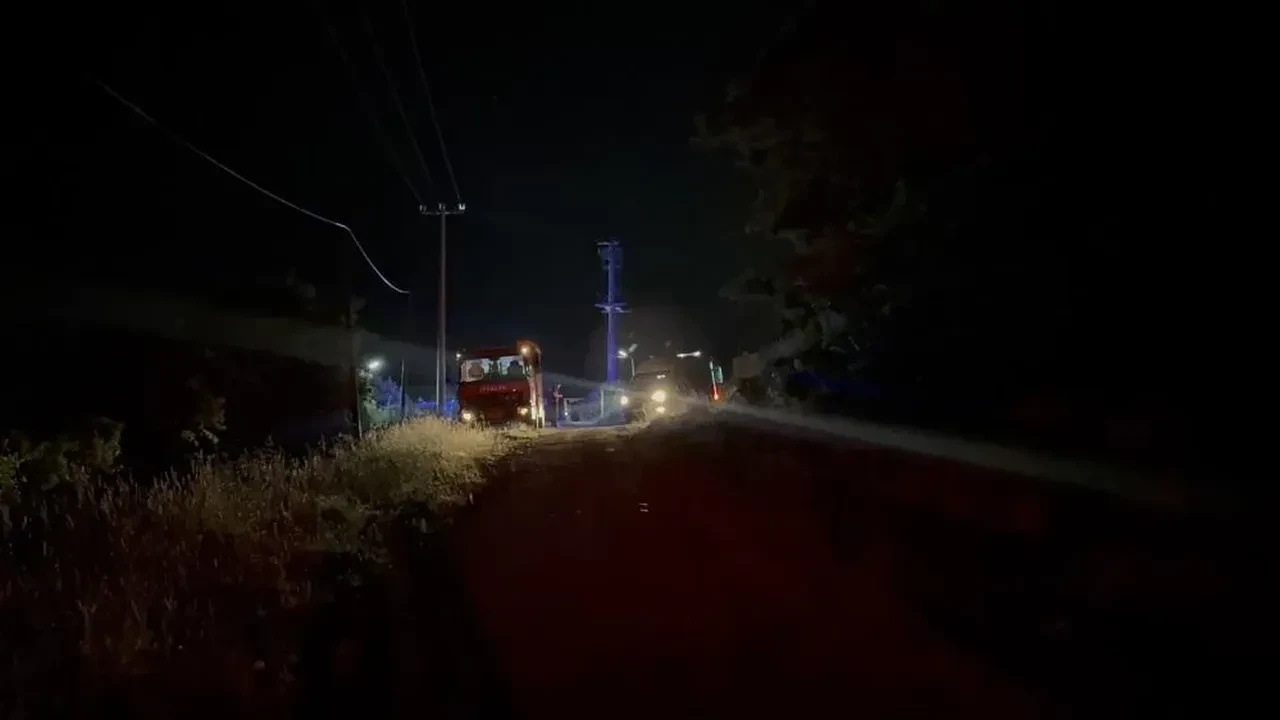 Gebze'de kuyuda mahsur kalan 3 kişi için nefes kesen kurtarma operasyonu