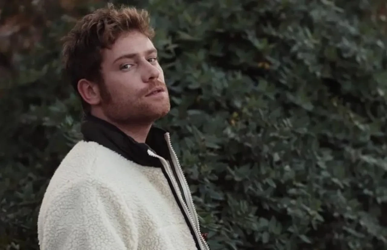 Halit Özgür Sarı ve Özge Yağız’lı diziye Mustafa Açılan geliyor