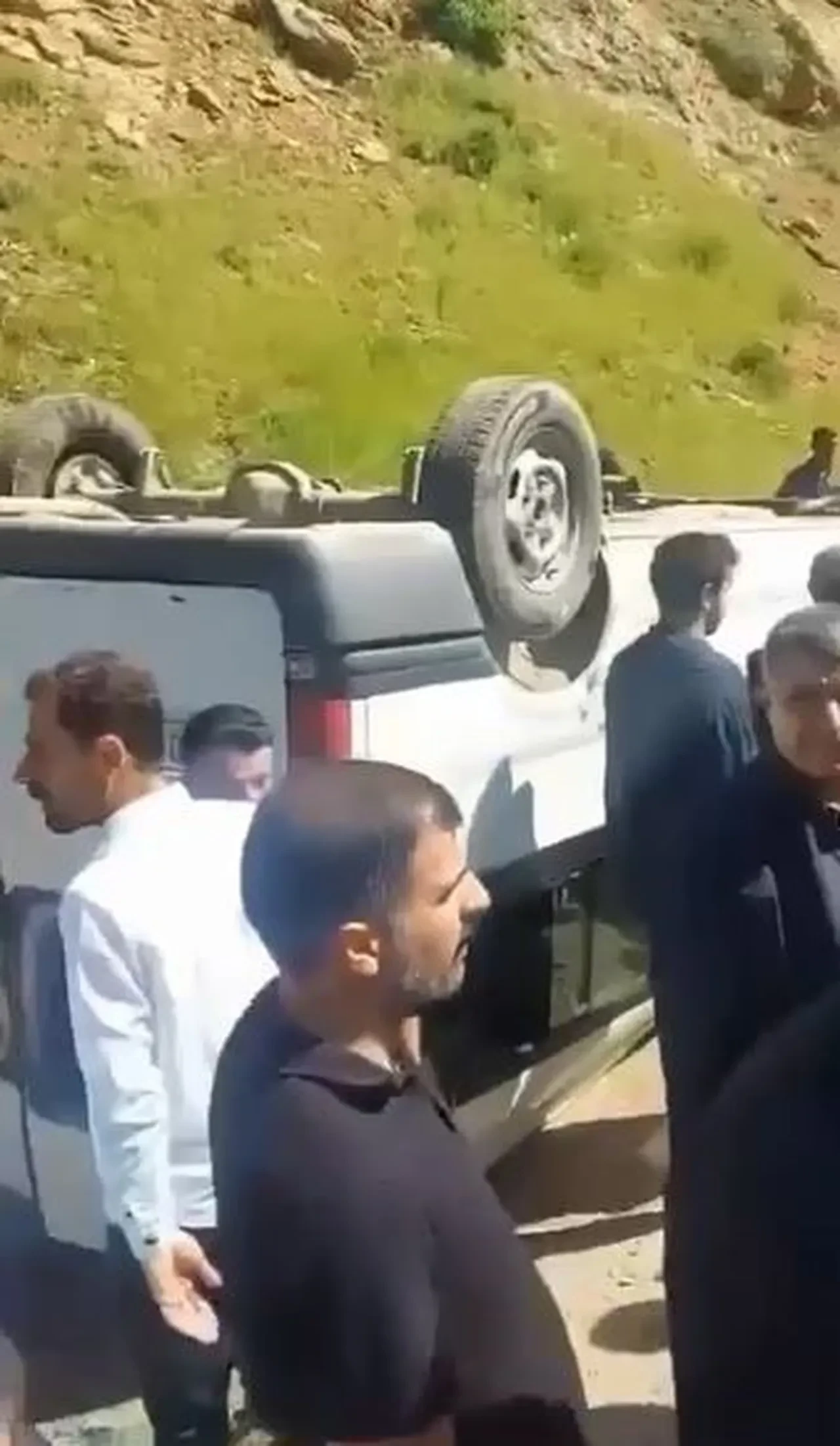 Öğrenci servisi takla attı: Çok sayıda yaralı var 