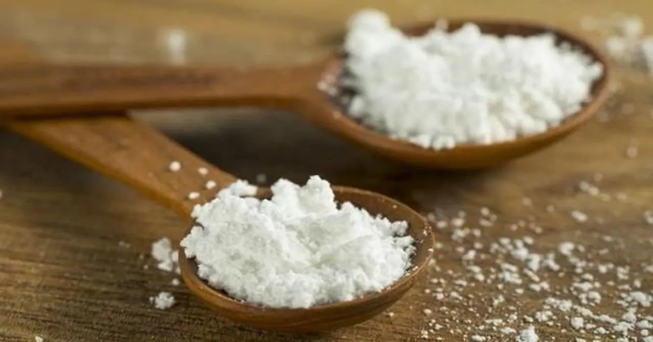 Sararan beyaz çorapları bembeyaz yapıyor! 30 dakika yıkamak bile yeterli oluyor